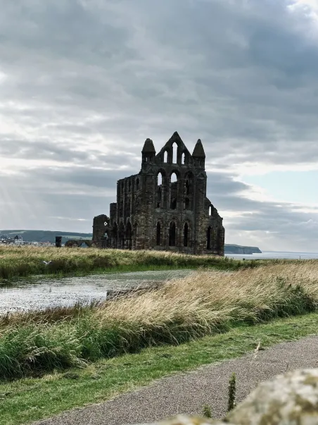 Affiche Whitby - L’Abbaye mystérieuse (5)